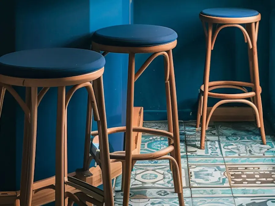 Стол без облегалка 